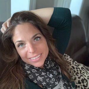 Meet your Posher, Pamela